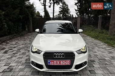 Хэтчбек Audi A1 2011 в 