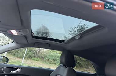 Хетчбек Audi A1 2012 в 