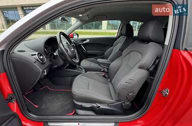 Хетчбек Audi A1 2011 в 