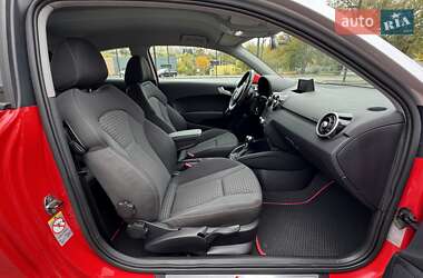 Хетчбек Audi A1 2011 в 