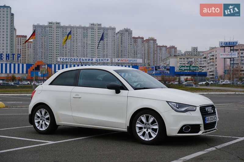Хетчбек Audi A1 2010 в Києві