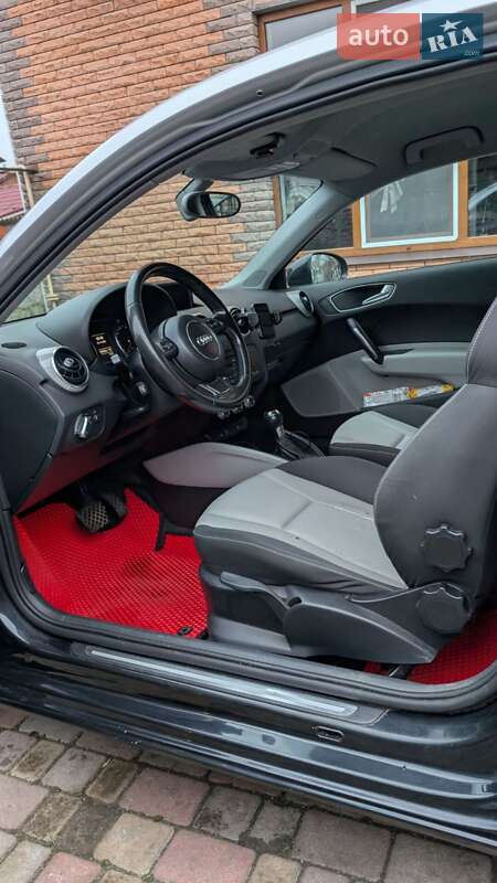 Хэтчбек Audi A1 2010 в Виннице