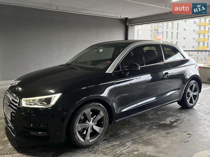 Хэтчбек Audi A1 2015 в Львове
