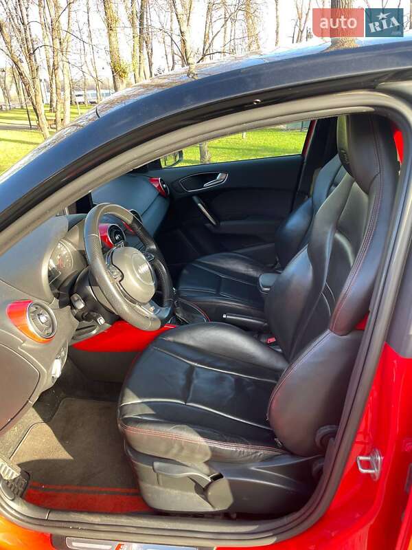 Хэтчбек Audi A1 2013 в Киеве