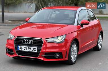 Хэтчбек Audi A1 2011 в Днепре