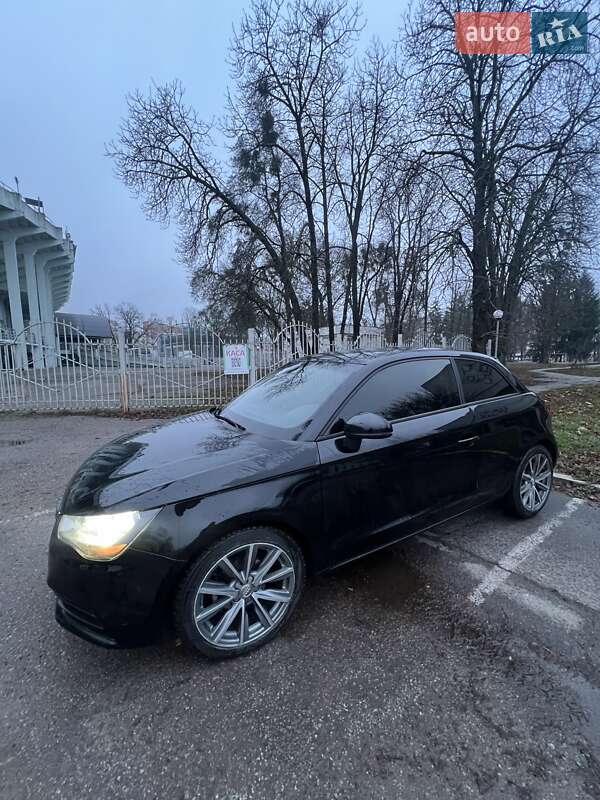 Хэтчбек Audi A1 2011 в Полтаве
