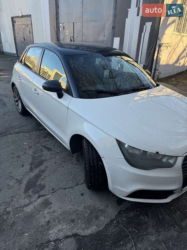 Хэтчбек Audi A1 2012 в Киеве