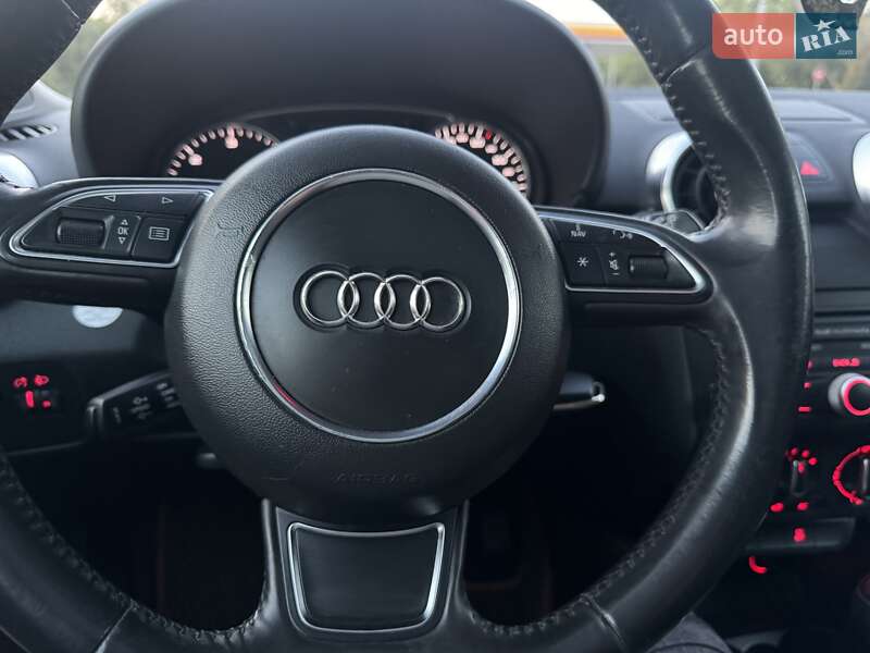 Хэтчбек Audi A1 2012 в Запорожье