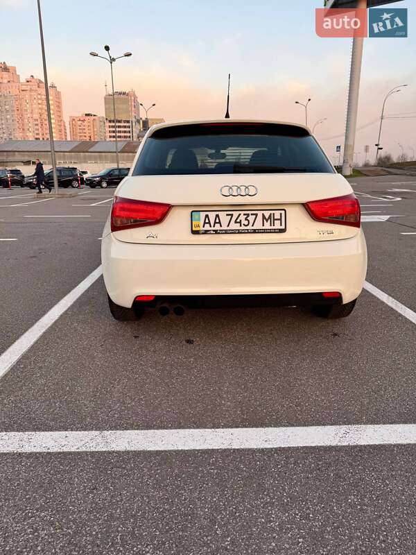 Хэтчбек Audi A1 2012 в Киеве