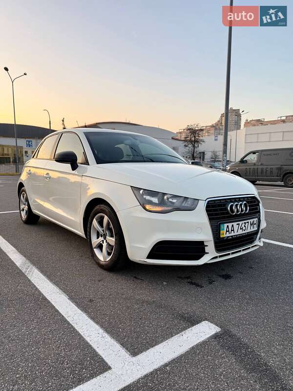 Хэтчбек Audi A1 2012 в Киеве