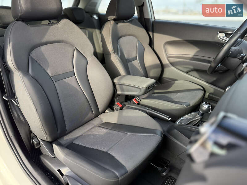 Хетчбек Audi A1 2010 в Харкові