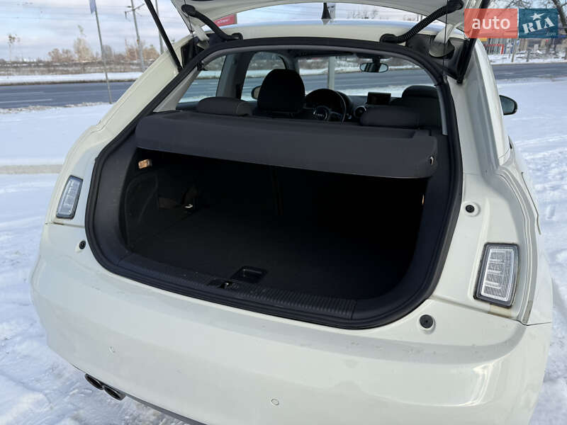 Хетчбек Audi A1 2010 в Харкові