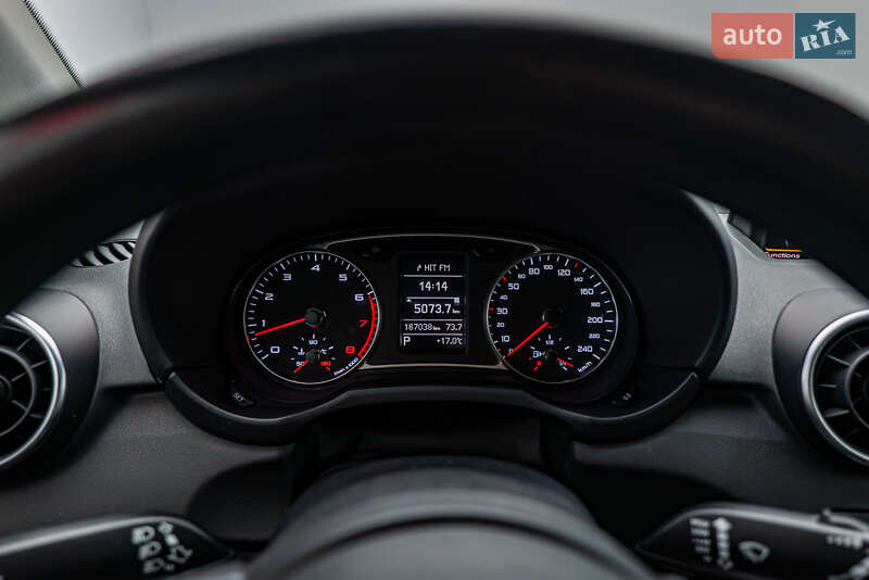 Хэтчбек Audi A1 2012 в Киеве