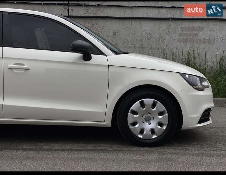 Хэтчбек Audi A1 2013 в Киеве фото 14 Хэтчбек Audi A1 2013 в Киеве