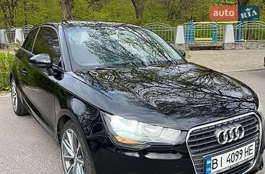 Хэтчбек Audi A1 2011 в Полтаве