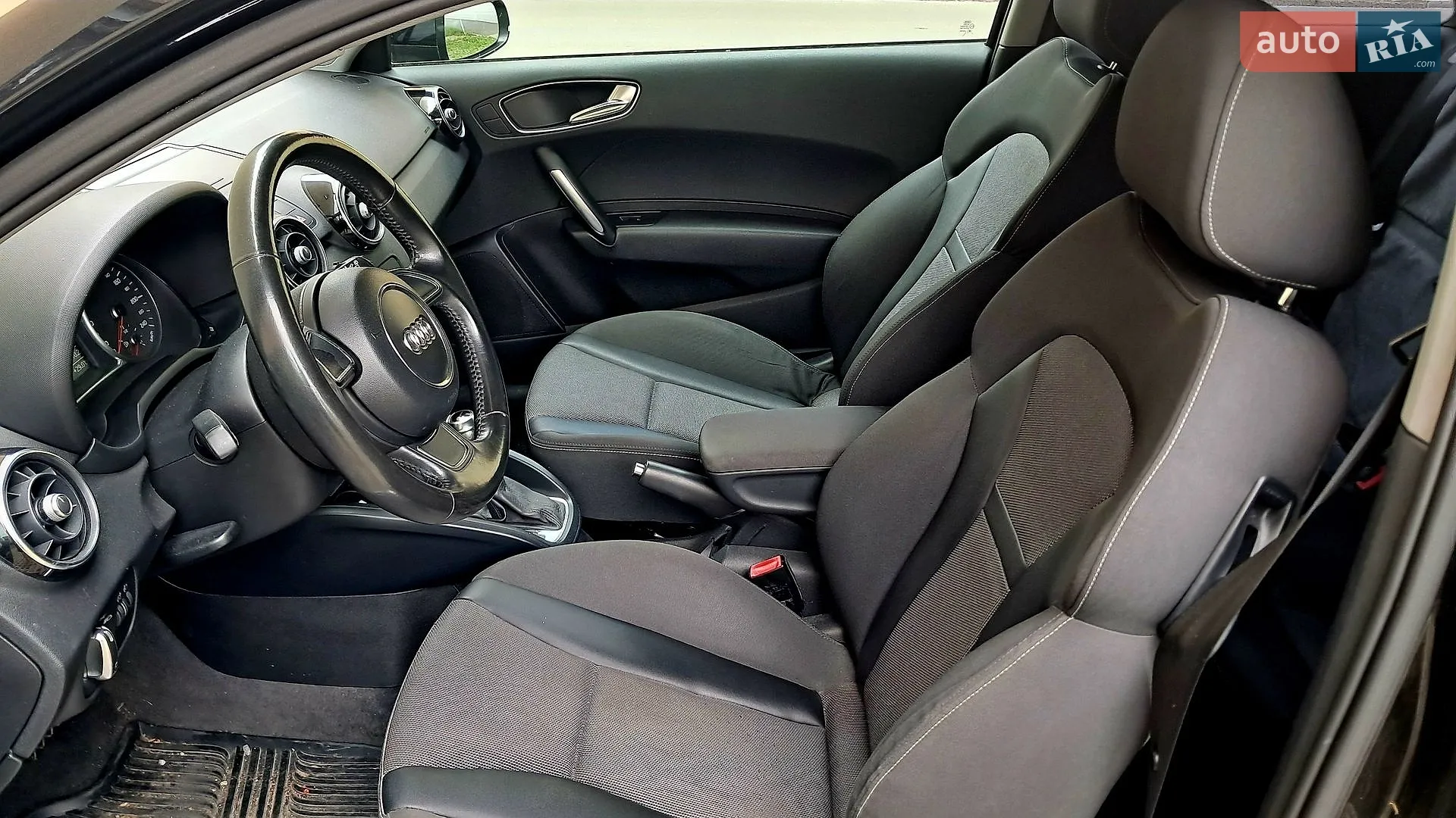 2010 Audi A1 - мініатюра 8