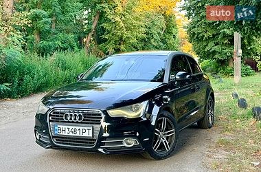 Хэтчбек Audi A1 2010 в Киеве
