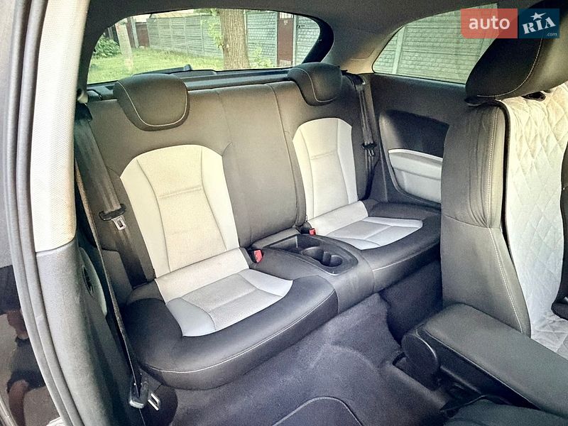 Хэтчбек Audi A1 2010 в Киеве
