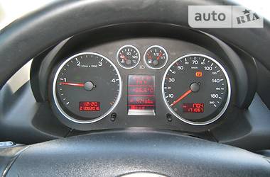 Хэтчбек Audi A2 2003 в 