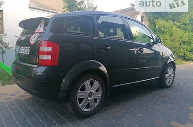 Хэтчбек Audi A2 2000 в 