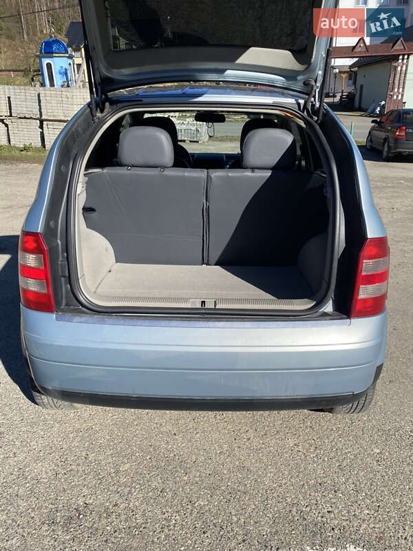 Хэтчбек Audi A2 2002 в Верховине