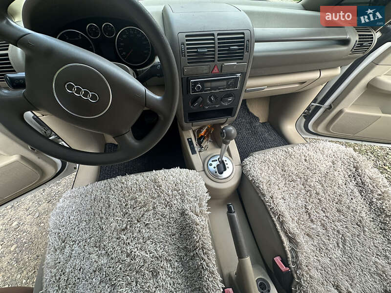 Хетчбек Audi A2 2002 в Сторожинці