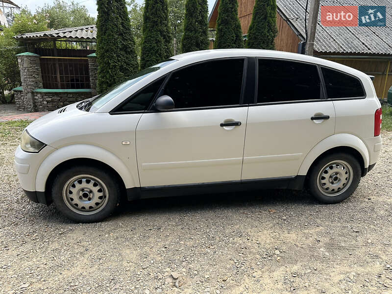 Хетчбек Audi A2 2002 в Сторожинці