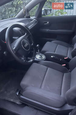 Хэтчбек Audi A2 2004 в 