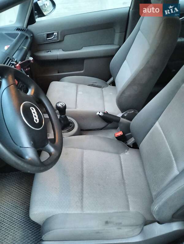 Хэтчбек Audi A2 2000 в Николаеве