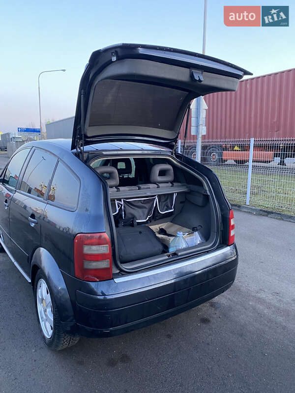 Хэтчбек Audi A2 2001 в Ковеле