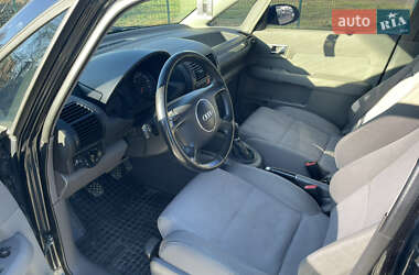 Хэтчбек Audi A2 2001 в 