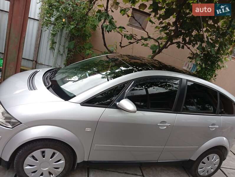 Хэтчбек Audi A2 2002 в Виноградове