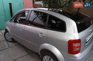 Хетчбек Audi A2 2002 в 