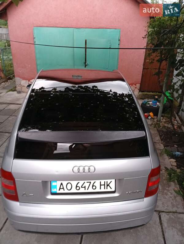 Хэтчбек Audi A2 2002 в Виноградове