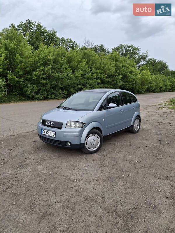 Хэтчбек Audi A2 2002 в Смеле