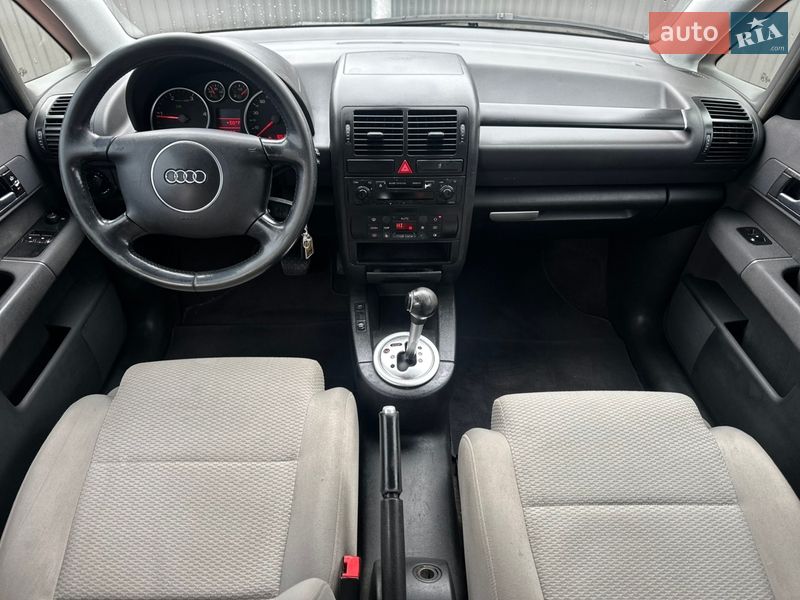 Хетчбек Audi A2 2002 в Сарнах
