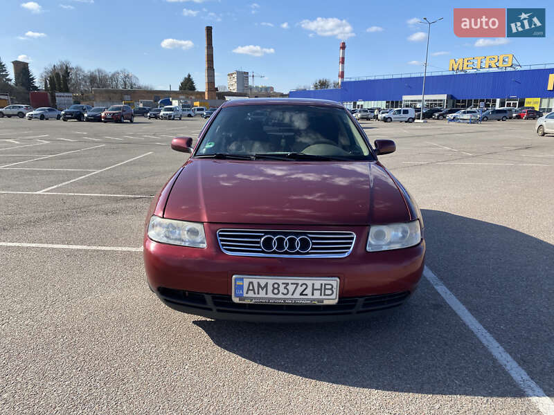 Хэтчбек Audi A3 Sportback 2002 в Житомире