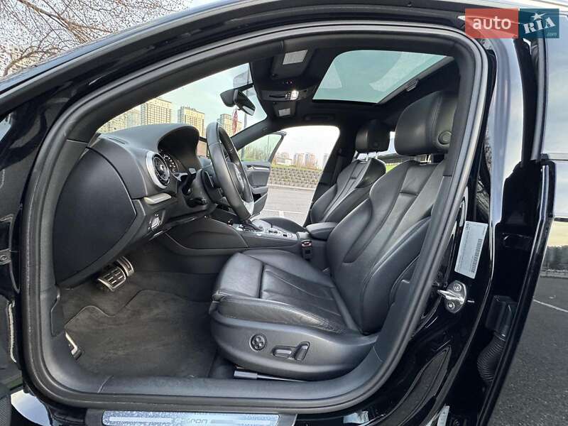 Хетчбек Audi A3 Sportback 2018 в Києві