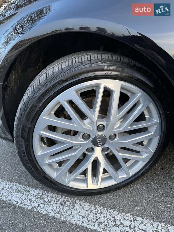 Хетчбек Audi A3 Sportback 2018 в Києві