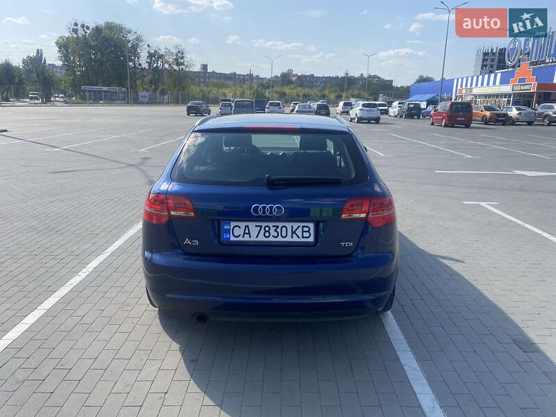 Хэтчбек Audi A3 Sportback 2011 в Умани