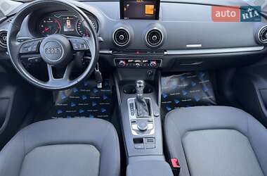 Хетчбек Audi A3 Sportback 2018 в 