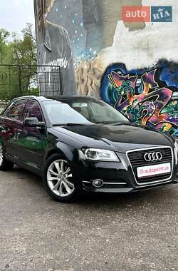 Хэтчбек Audi A3 Sportback 2012 в Сумах