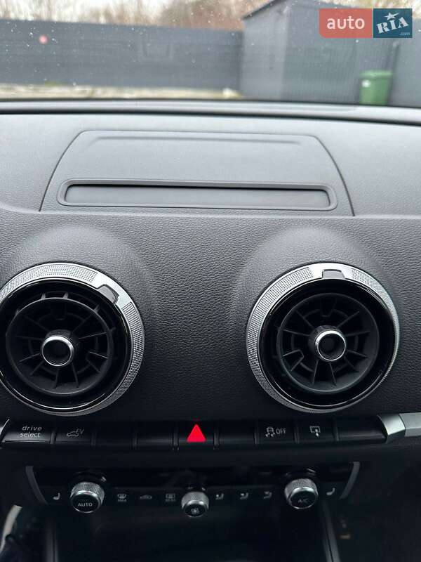 Хэтчбек Audi A3 Sportback 2016 в Львове фото 42 Хэтчбек Audi A3 Sportback 2016 в Львове