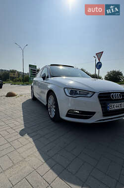 Хэтчбек Audi A3 Sportback 2016 в Хмельницком