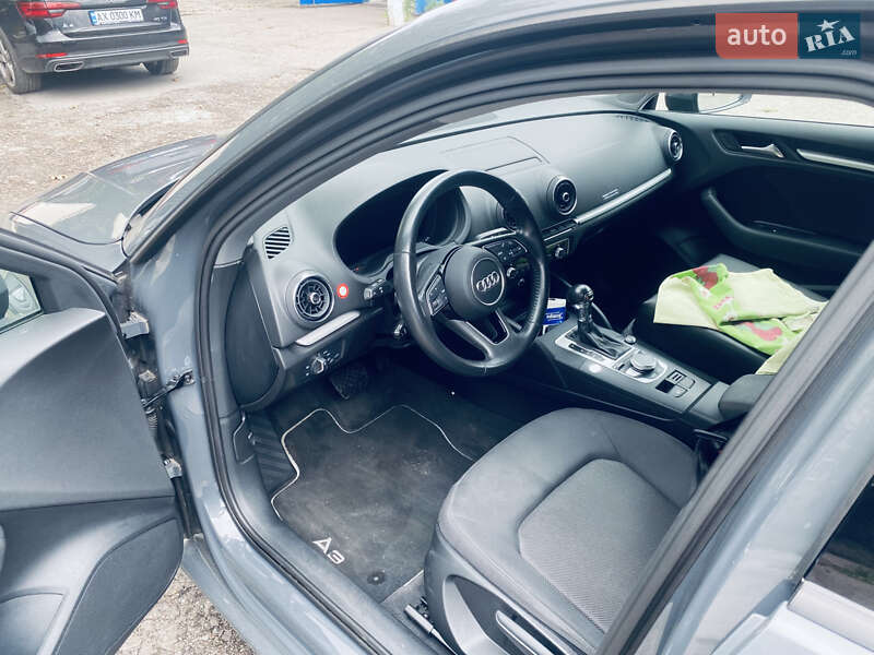 Хетчбек Audi A3 Sportback 2019 в Харкові