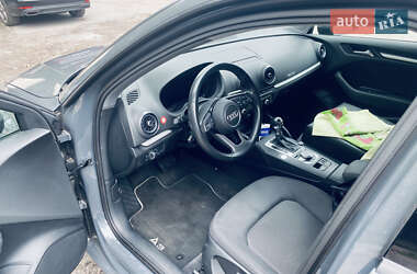Хэтчбек Audi A3 Sportback 2019 в 