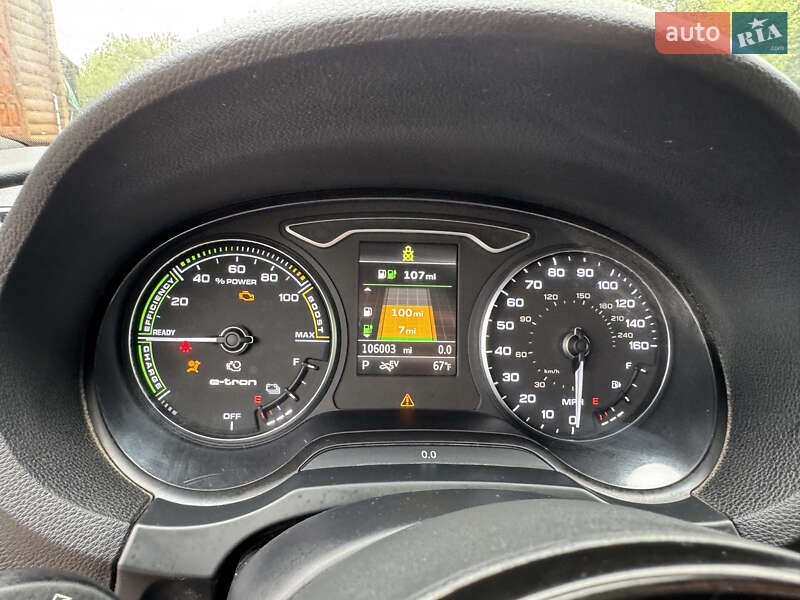 Хэтчбек Audi A3 Sportback 2015 в Яворове