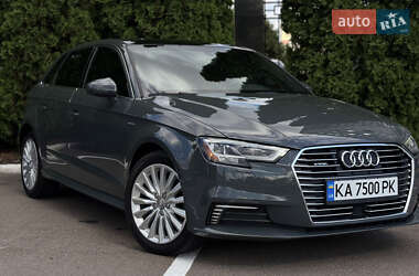 Хэтчбек Audi A3 Sportback 2016 в 