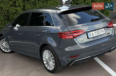 Хэтчбек Audi A3 Sportback 2016 в 