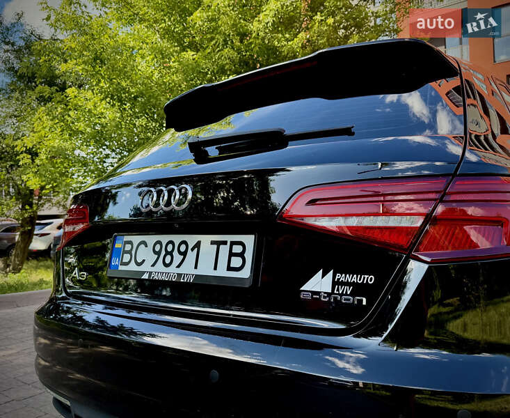 Хетчбек Audi A3 Sportback 2016 в Львові